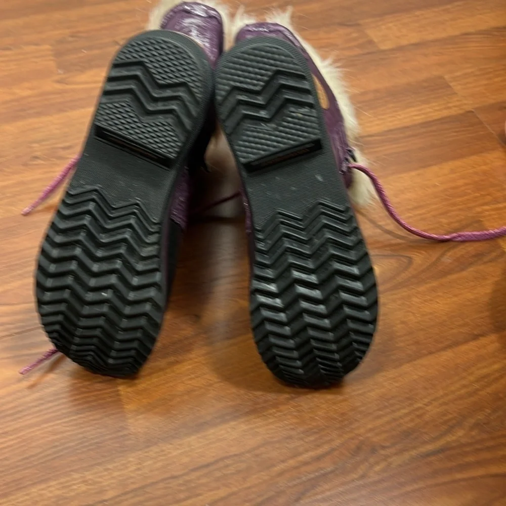 Sorel Tofino II Snow Boots Quilted Faux Fur Purple Shimmer EUC Sz 5